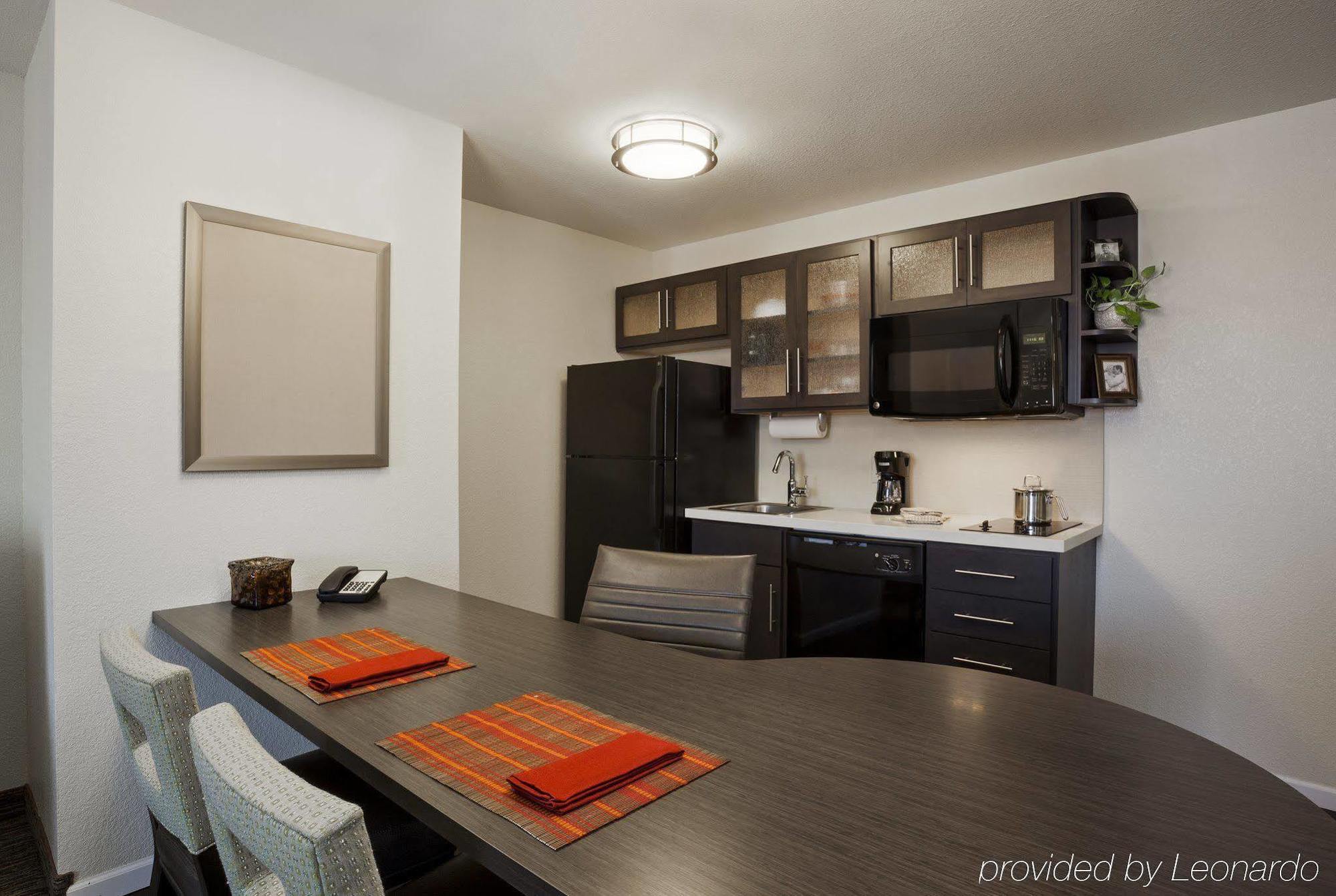 Candlewood Suites Mishawaka By Ihg Екстериор снимка